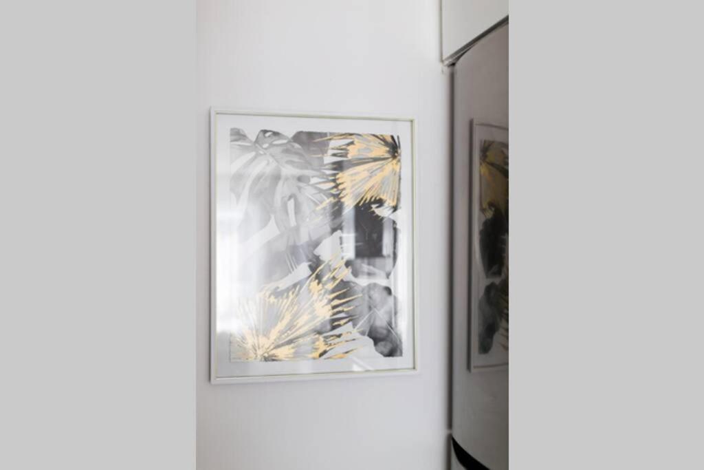 Wonderful Studio In Little Italy With Full Bath By Den Stays 몬트리올 외부 사진