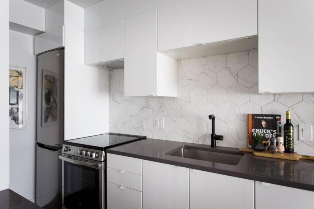 Wonderful Studio In Little Italy With Full Bath By Den Stays 몬트리올 외부 사진