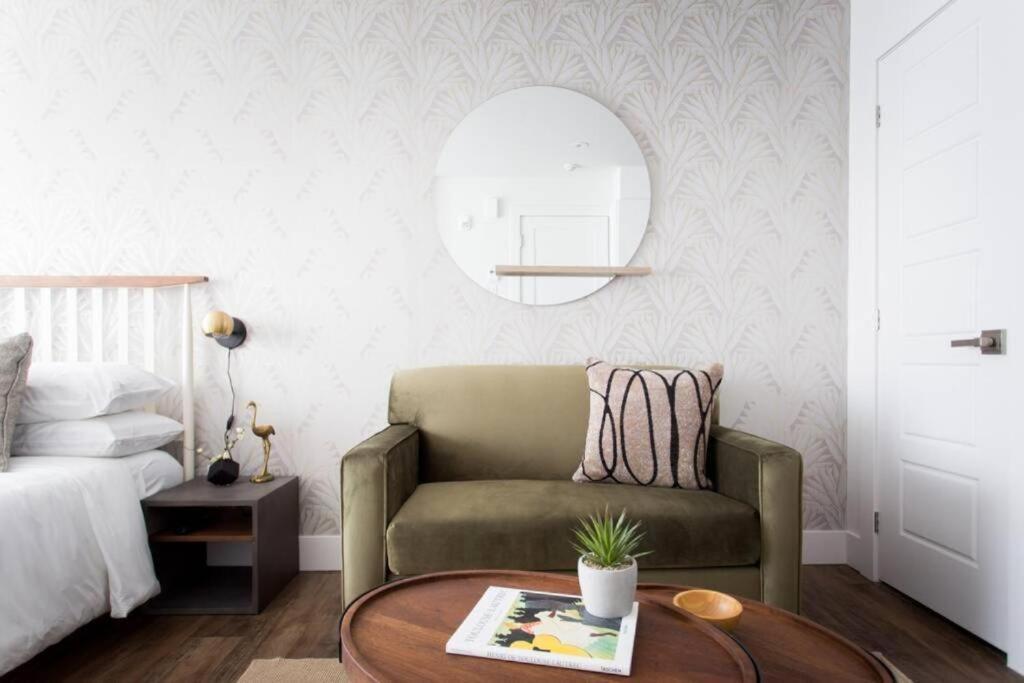 Wonderful Studio In Little Italy With Full Bath By Den Stays 몬트리올 외부 사진