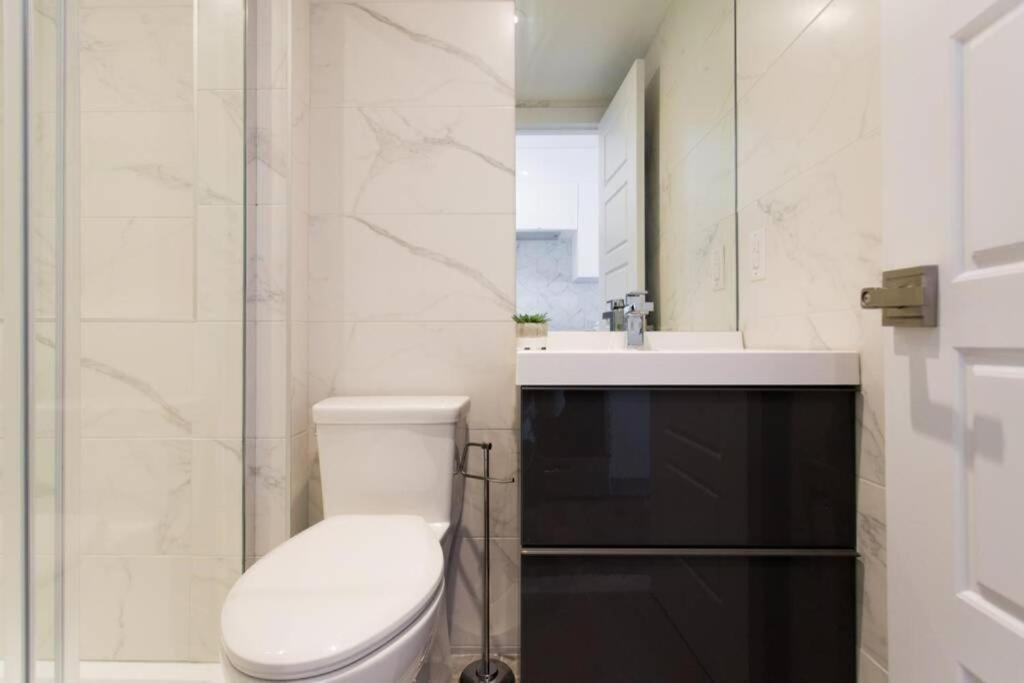 Wonderful Studio In Little Italy With Full Bath By Den Stays 몬트리올 외부 사진
